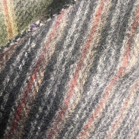 Cashmere Refined Gray and Purple Luxurious Wide/Long Scarf - Picture 7 of 13